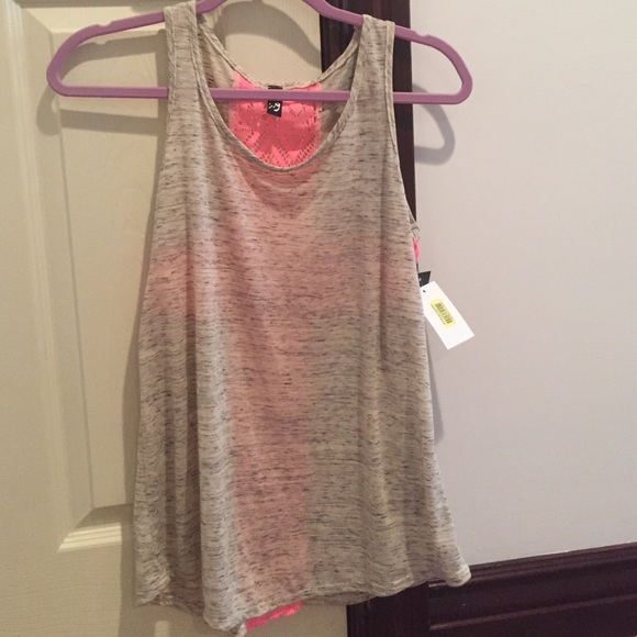 Two shirts - Picture 4 of 4