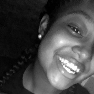 Meet your Posher, Ayeshia