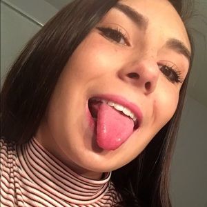 Meet your Posher, Gabby