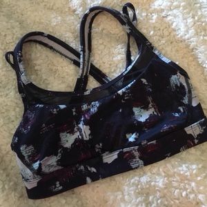 Lululemon get down bra size 6