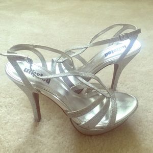 Perfect Prom/Wedding/Evening Shoe! Worn once!
