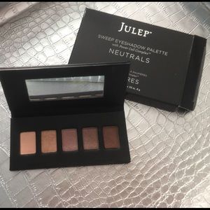 "SWEEP" EYESHADOW PALETTE - NEUTRALS BY, JULEP