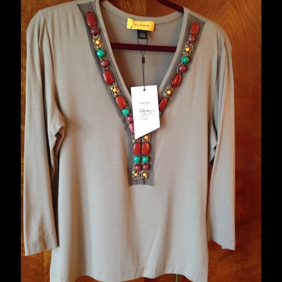 NEW St. John top - Picture 3 of 3