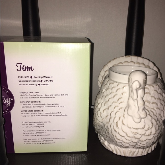 Scentsy "Tom" full size warmer