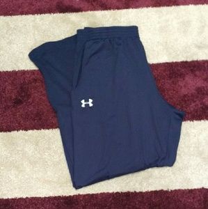 Navy Under Armour sweats - like new!!
