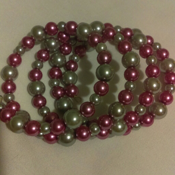 Handmade Purple & Grey Pearl Memory Wire Bracelet - Picture 3 of 4