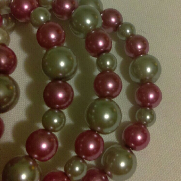 Handmade Purple & Grey Pearl Memory Wire Bracelet - Picture 4 of 4