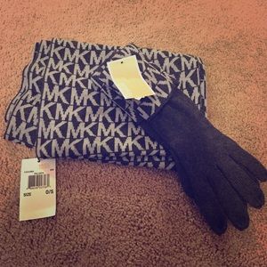 Michael Kors glove and scarf set