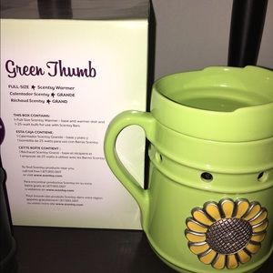 Scentsy "Green Thumb" full size warmer