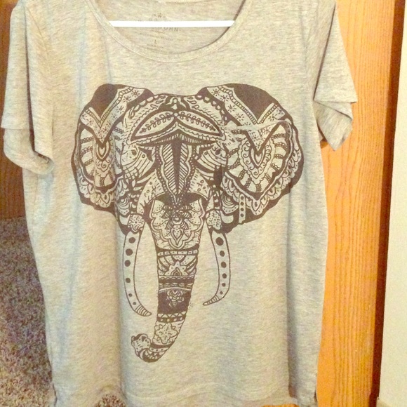 Elephant tee🐘