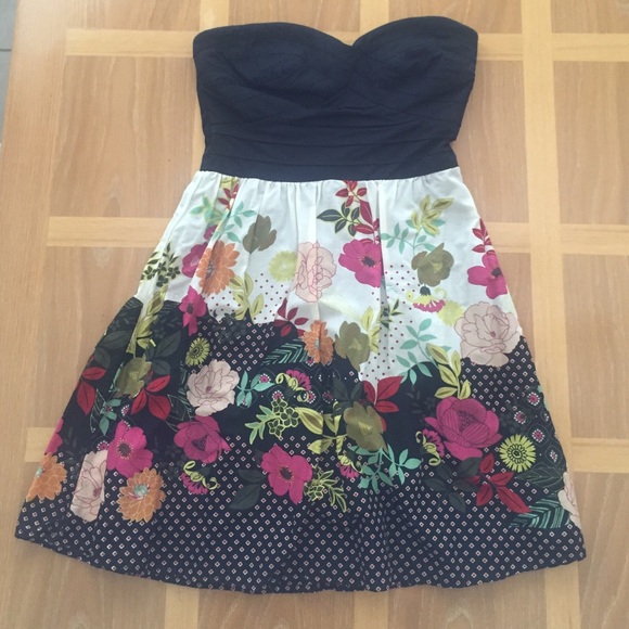 Strapless dress