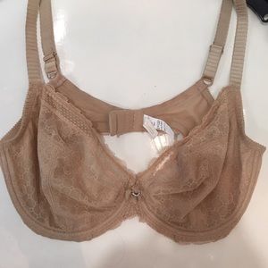 Chantelle nude bra