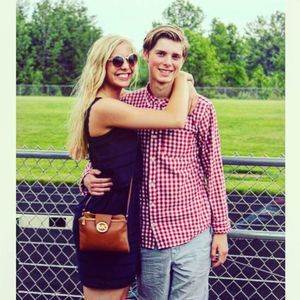 Meet your Posher, Collin