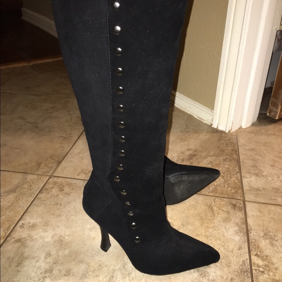 Victorian look suede boots with faux buttons