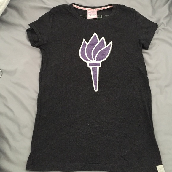 Victoria 's Secret Pink NYU Swag T-Shirt!