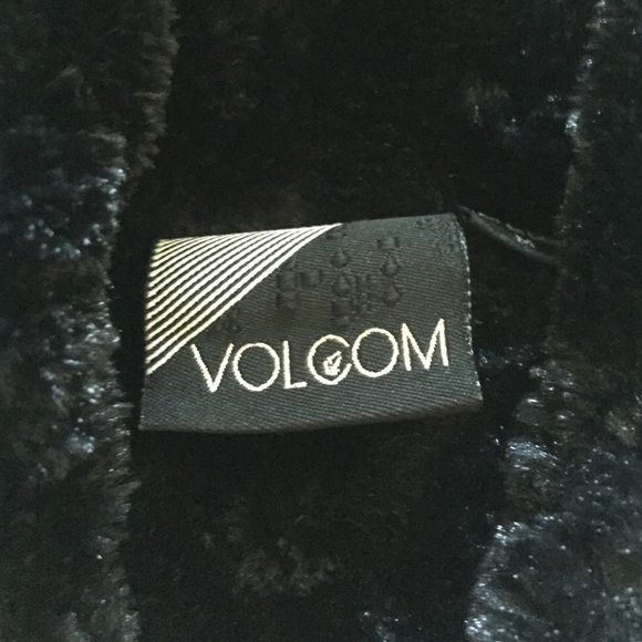 Faux Fur lined Volcom Zip Up - Picture 4 of 4