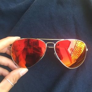 BRAND NEW Electric Sunglasses 💃🏽⚡️