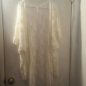 Rush Lace Shrug - 2x/3x