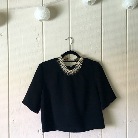 Black crop top