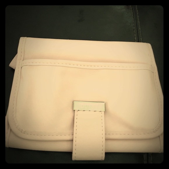 Guess makeup bag QUICK SALE
