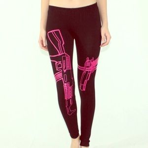 Workout / Yoga Leggings with Hot Pink Machine Guns