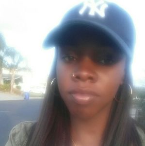 Meet your Posher, Brittney