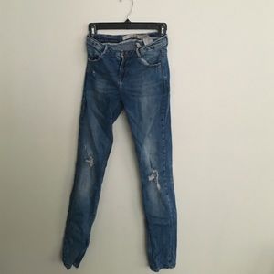 Zara rippe knees blue jeans