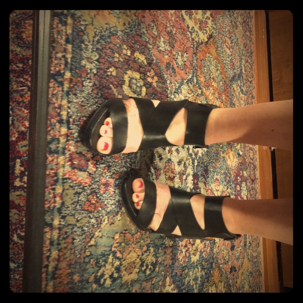 Black wedge sandals 6.5
