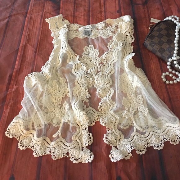 Pinky Tops - Pinky brand open lace vest size small