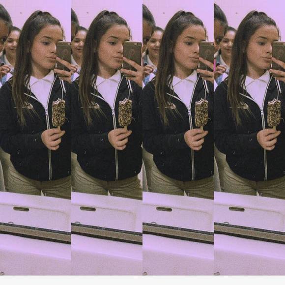 Meet your Posher, Kayla