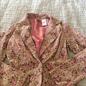 No boundary flower print blazer