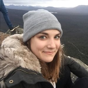 Meet your Posher, Dayna