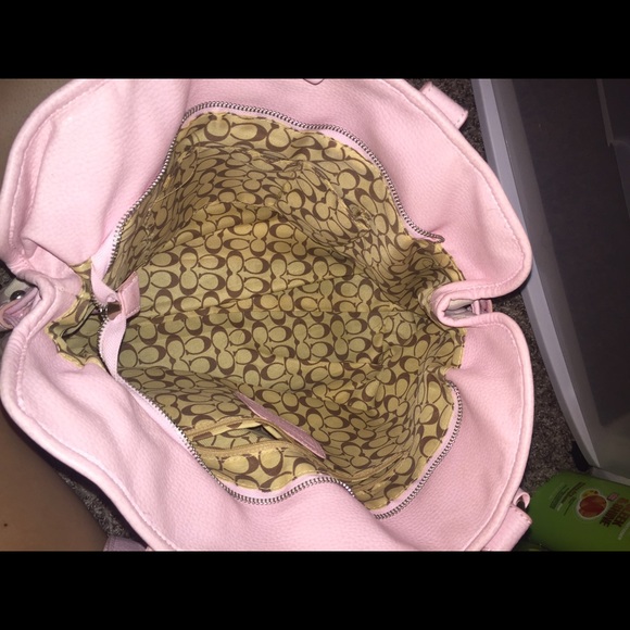 Coach purse - Picture 2 of 2