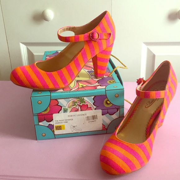 Poetic License 8 Orange & Pink Striped Mary Janes!