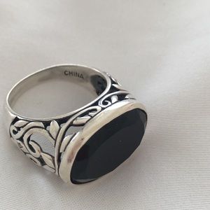Silver Silpada ring ring with black stone