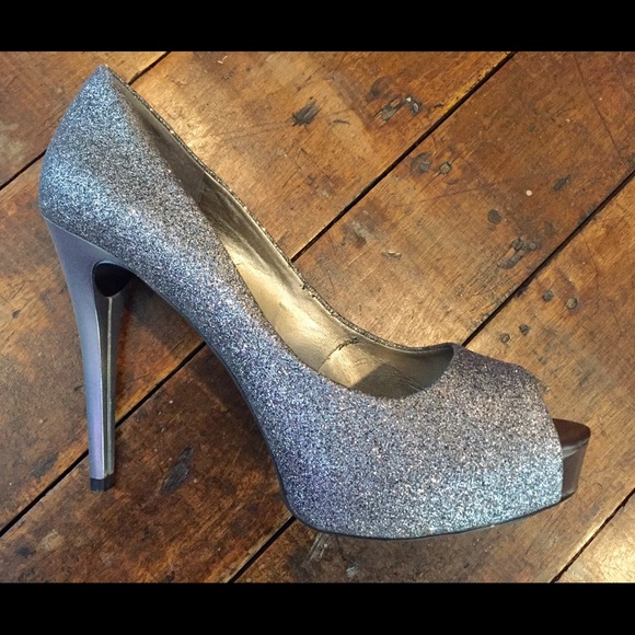 GUESS Silver Peep Toe Pumps