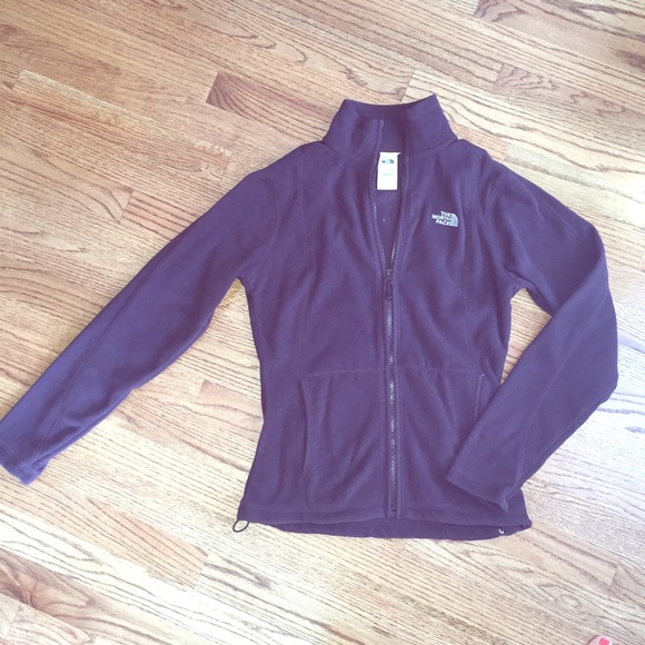 North Face Plum full-zip fleece jacket.