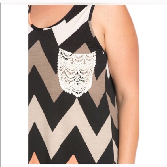 PLUS Size Chevron Tunic - Picture 2 of 3