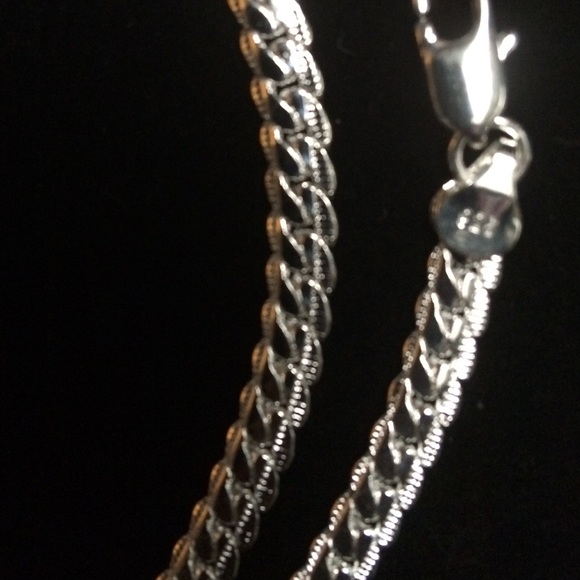 Sterling Silver Neck Chain - Unisex - Picture 4 of 4