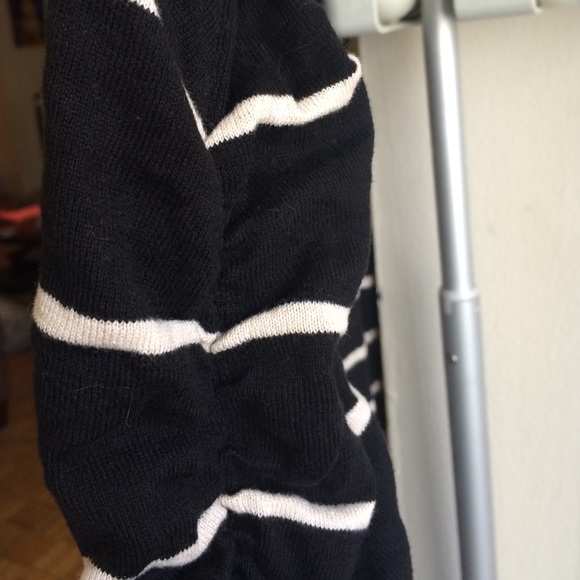 Rouched top - Picture 3 of 3