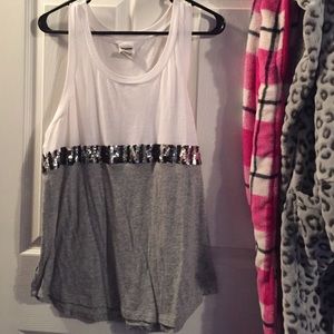 VS tank top