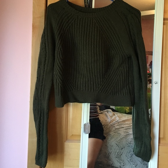 Green Crop Top Sweater
