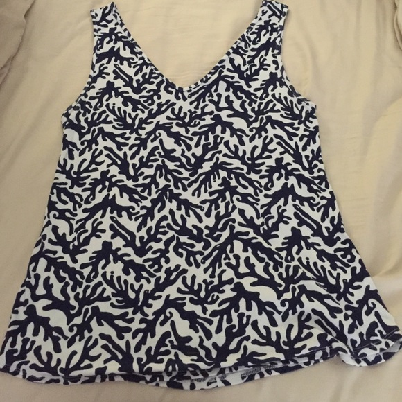 Gently used Lilly tank 🔷Final price🔷