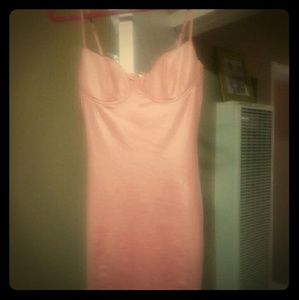 Rose pink form fitting dresa