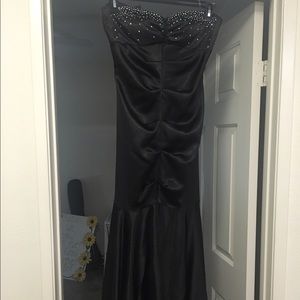 Black prom dress