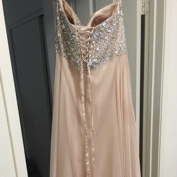 Champagne gown - Picture 2 of 3