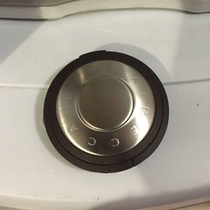 Becca Lowlight sculpting perfector.