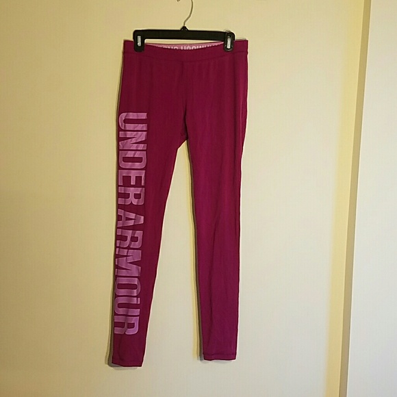Fitted, Under Armour leggings