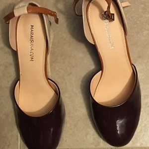 Classic two tone ankle wrap shoes