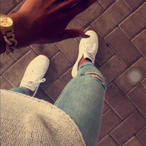 Meet your Posher, Joi